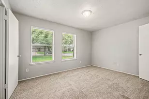 16715 Manowar Ln, Friendswood, TX 77546 - Photo 11