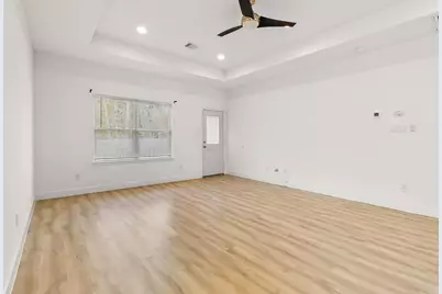 192 S Village Cove Loop, Livingston, TX 77351 - Photo 7