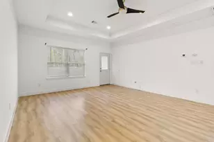 192 S Village Cove Loop, Livingston, TX 77351 - Photo 7