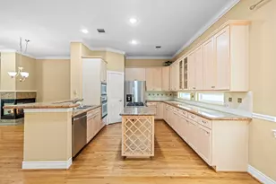 2604 Chenevert St, Houston, TX 77004 - Photo 23