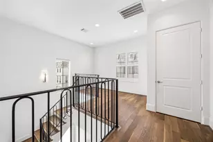 11107 Savannah Oaks Ln, Houston, TX 77043 - Photo 39