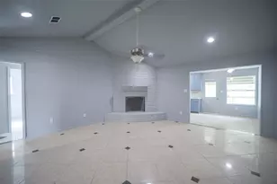 12603 Huntington Venture Dr, Houston, TX 77099 - Photo 5