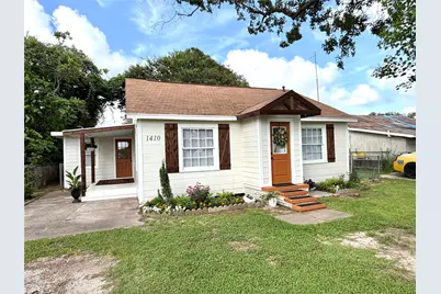 1410 N Gulf Boulevard, Freeport, TX 77541 - Photo 1