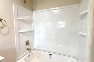 1410 N Gulf Blvd, Freeport, TX 77541 - Photo 21
