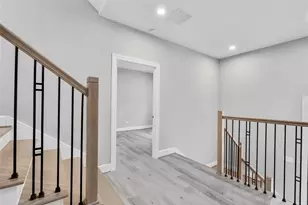 1210 W 17th St, Houston, TX 77008 - Photo 5
