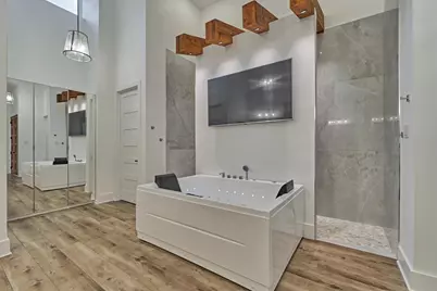 9228 Lake Conroe Drive, Conroe, TX 77304 - Photo 25
