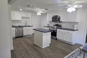 501 S 10th St, Crockett, TX 75835 - Photo 9
