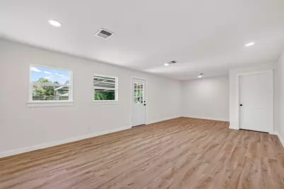 13030 Knollcrest Street, Houston, TX 77015 - Photo 7