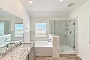 511 Oak Chase Ave, Dayton, TX 77535 - Photo 7