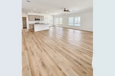 511 Oak Chase Avenue, Dayton, TX 77535 - Photo 3