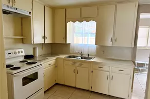 1231 6th Ave N, Texas City, TX 77590 - Photo 5