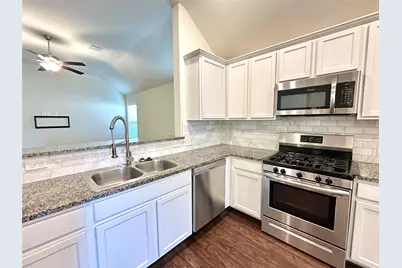 9026 Beacon Mill Drive, Cypress, TX 77433 - Photo 7