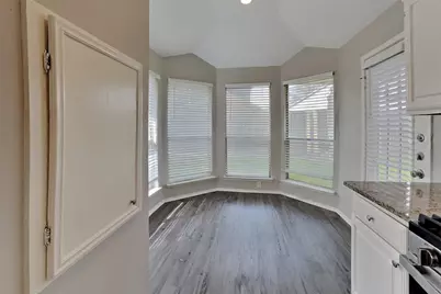 2010 Creekshire Drive, Sugar Land, TX 77478 - Photo 5