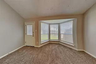 2010 Creekshire Dr, Sugar Land, TX 77478 - Photo 9