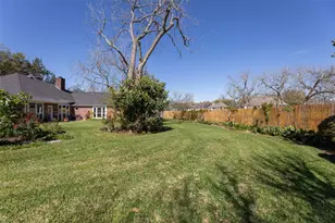 4907 Rutherford Ct, Sugar Land, TX 77479 - Photo 37