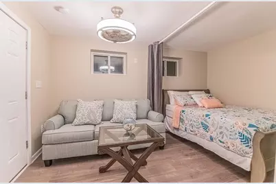 2009 Avenue O, Galveston, TX 77550 - Photo 21