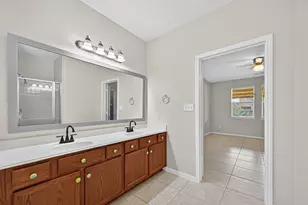 8314 Egret Bay Cir, Baytown, TX 77523 - Photo 23