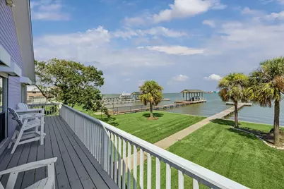 9920 Airways Lane, Galveston, TX 77554 - Photo 25