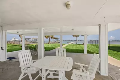 9920 Airways Lane, Galveston, TX 77554 - Photo 27
