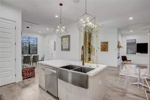 2435 Sheridan St, Houston, TX 77030 - Photo 9