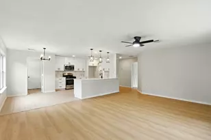 5318 Cilantro Ln, Baytown, TX 77521 - Photo 11