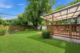 2044 Des Jardines St, Houston, TX 77023 - Photo 23