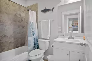 893 West Ln, Crystal Beach, TX 77650 - Photo 31