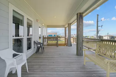 893 West Lane, Crystal Beach, TX 77650 - Photo 11
