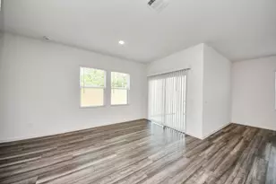 10303 Rose Mar Dr, Rosharon, TX 77583 - Photo 9