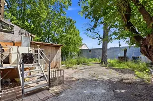 3814 Walker St, Houston, TX 77023 - Photo 15