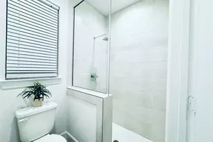 2717 Clinton Dr, Houston, TX 77020 - Photo 19