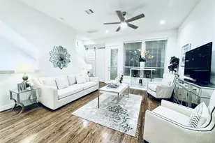 2717 Clinton Dr, Houston, TX 77020 - Photo 3