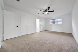 5411 Fairgreen Ln, Houston, TX 77048 - Photo 9
