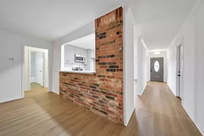 5411 Fairgreen Lane, Houston, TX 77048 - Photo 7