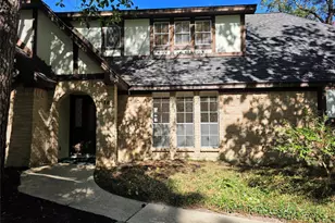 18 Mayfair Grove Ct, The Woodlands, TX 77381 - Photo 1