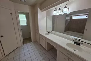 18 Mayfair Grove Ct, The Woodlands, TX 77381 - Photo 15