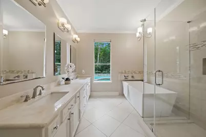 99 E Sterling Pond Circle, The Woodlands, TX 77382 - Photo 25