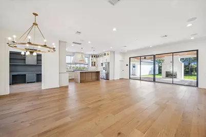 2926 Fontana Drive, Houston, TX 77043 - Photo 3