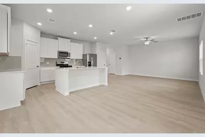 222 Brazen Forest Trl, Magnolia, TX 77354 - Photo 5