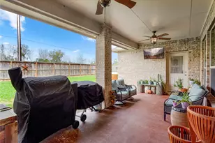 4214 Evergreen Dr, Friendswood, TX 77546 - Photo 25