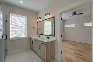 5309 Donovan Gdns Ln, Houston, TX 77091 - Photo 13