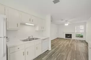 1917 Augusta Dr, Houston, TX 77057 - Photo 3