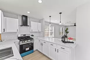 6034 Valley Cove Ln, Houston, TX 77085 - Photo 5