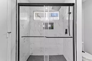 6034 Valley Cove Ln, Houston, TX 77085 - Photo 15