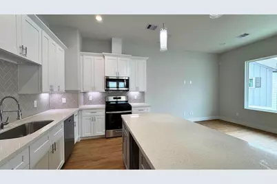 615 Northew Street #E, Houston, TX 77091 - Photo 7