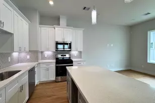 615 Northew St, Houston, TX 77091 - Photo 7