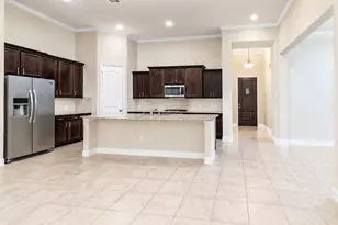 320 Woodway Dr, League City, TX 77573 - Photo 3