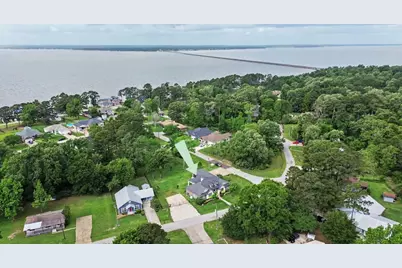 184 Bridgepoint, Onalaska, TX 77360 - Photo 41