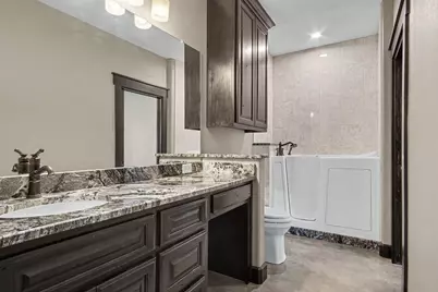 184 Bridgepoint, Onalaska, TX 77360 - Photo 19