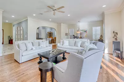 2010B W 14th Street, Houston, TX 77008 - Photo 13